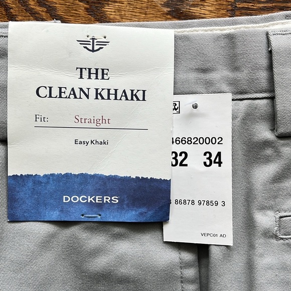 Dockers Men's Gray Khaki Pants - Picture 4 of 7